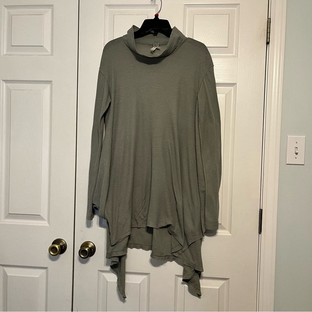 We The Free Waffle Knit OversiCowl Neck Asymmetrical Sweater Green Size S